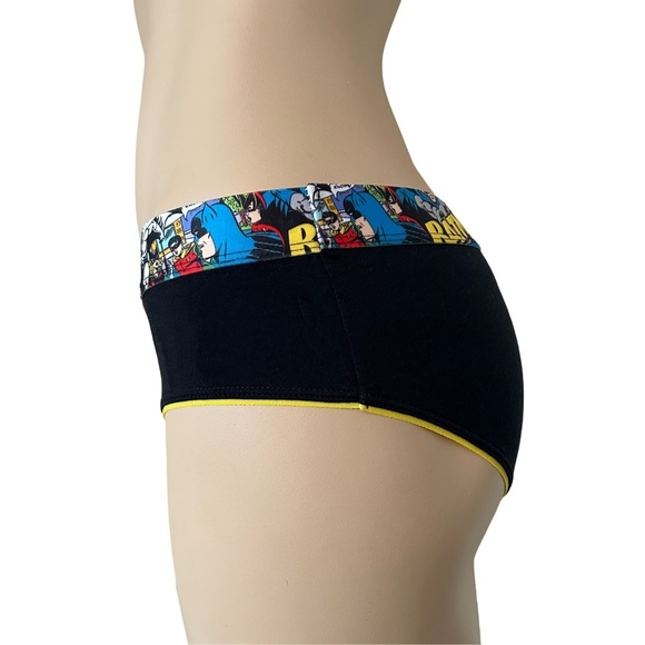 BATGIRL Panty Underwear Brief Graphic DC Comic Action Hero Cotton Blend Tagless - Picture 7 of 9